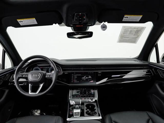 2025 Audi Q7 Premium 45 TFSI quattro Tiptronic