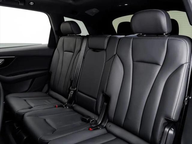 2025 Audi Q7 Premium 45 TFSI quattro Tiptronic