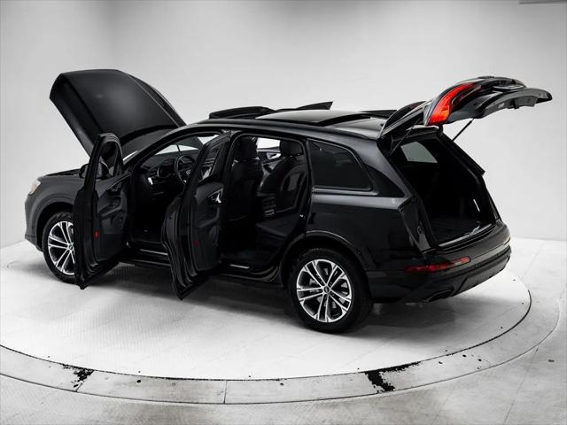 2025 Audi Q7 Premium 45 TFSI quattro Tiptronic