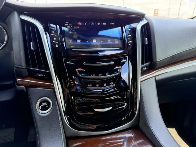 2019 Cadillac Escalade ESV Luxury