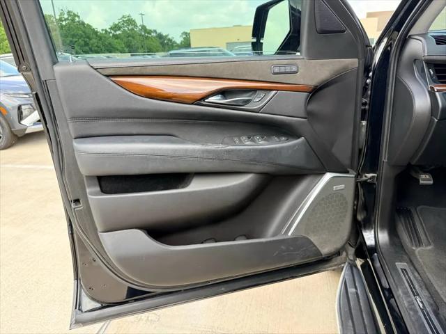 2019 Cadillac Escalade ESV Luxury