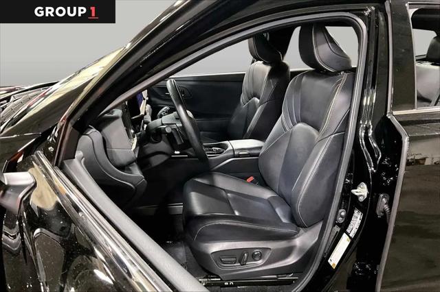 2025 Toyota Crown Signia XLE