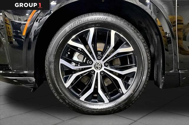 2025 Toyota Crown Signia XLE