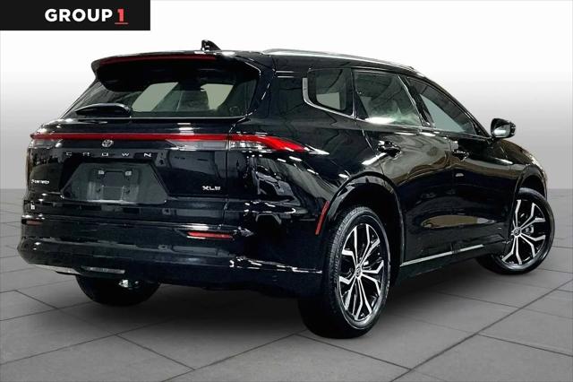 2025 Toyota Crown Signia XLE
