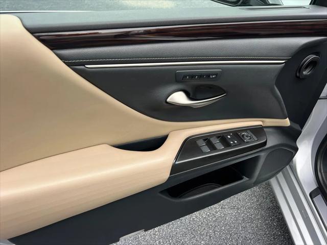 2019 Lexus ES 350 Luxury