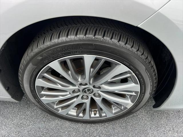 2019 Lexus ES 350 Luxury