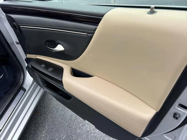 2019 Lexus ES 350 Luxury