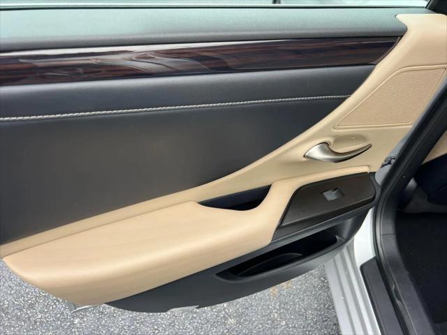 2019 Lexus ES 350 Luxury