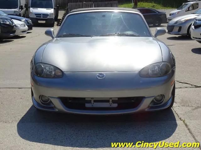 2004 Mazda MX-5 Cloth