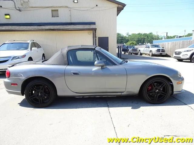 2004 Mazda MX-5 Cloth
