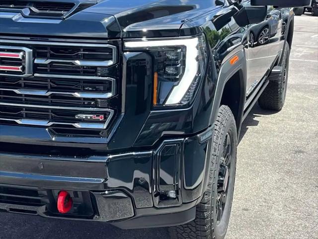 2026 GMC Sierra 2500HD Crew Cab, Standard Bed, AT4, 4WD