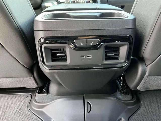 2026 GMC Sierra 2500HD Crew Cab, Standard Bed, AT4, 4WD