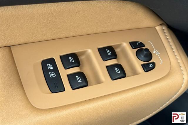 2022 Volvo XC60 Recharge T8 Inscription