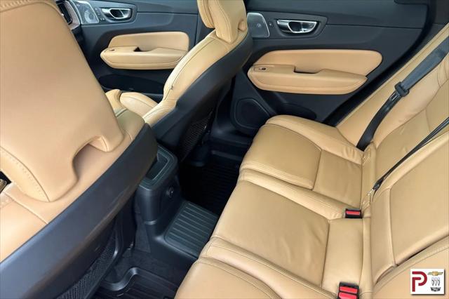 2022 Volvo XC60 Recharge T8 Inscription
