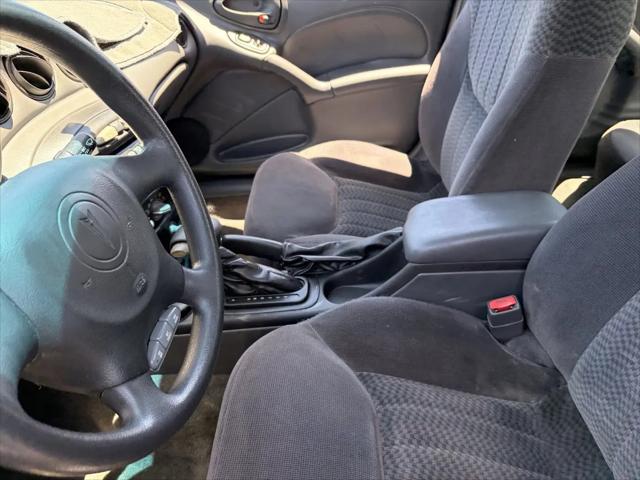 2001 Pontiac Grand Am SE1