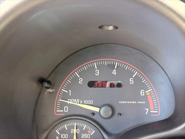 2001 Pontiac Grand Am SE1