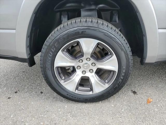 2019 Ram 1500 Laramie Crew Cab 4x4 5'7" Box