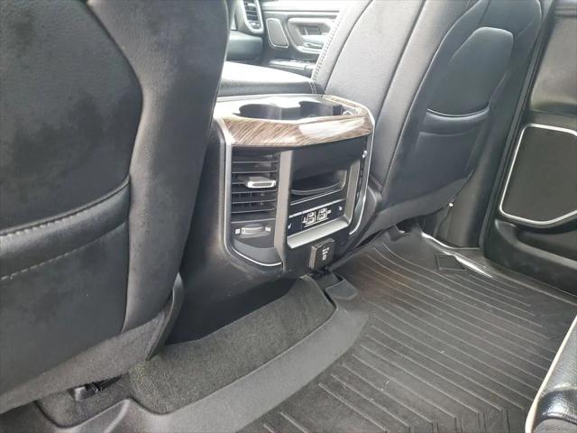 2019 Ram 1500 Laramie Crew Cab 4x4 5'7" Box