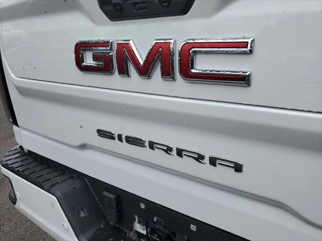 2026 GMC Sierra 2500HD Crew Cab, Standard Bed, AT4, 4WD