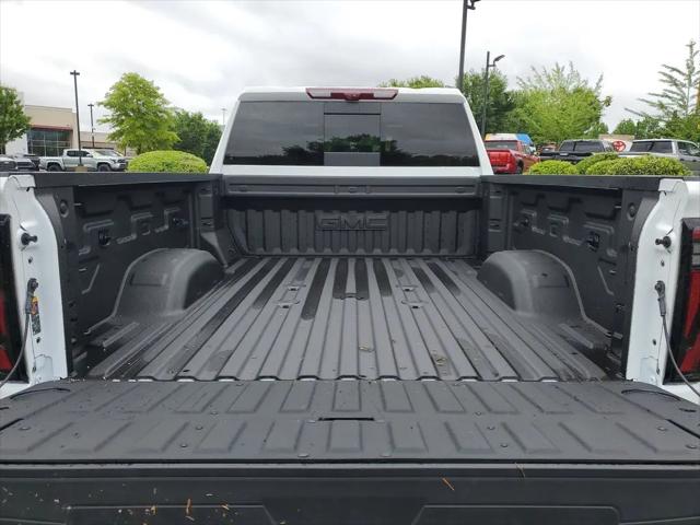 2026 GMC Sierra 2500HD Crew Cab, Standard Bed, AT4, 4WD
