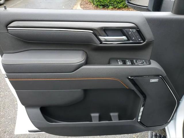 2026 GMC Sierra 2500HD Crew Cab, Standard Bed, AT4, 4WD