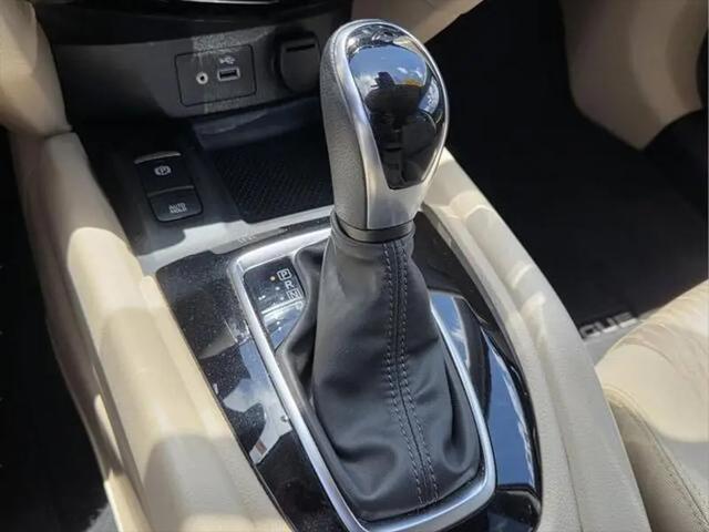 2020 Nissan Rogue SV FWD