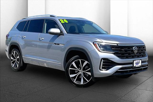 2024 Volkswagen Atlas 2.0T SEL Premium R-Line for sale in Manchester, NH