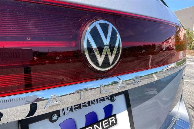 2024 Volkswagen Atlas 2.0T SEL Premium R-Line