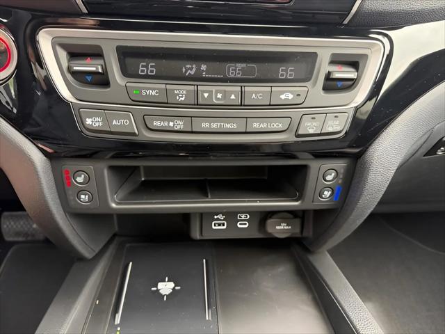2026 Honda Ridgeline Black Edition Two-Tone