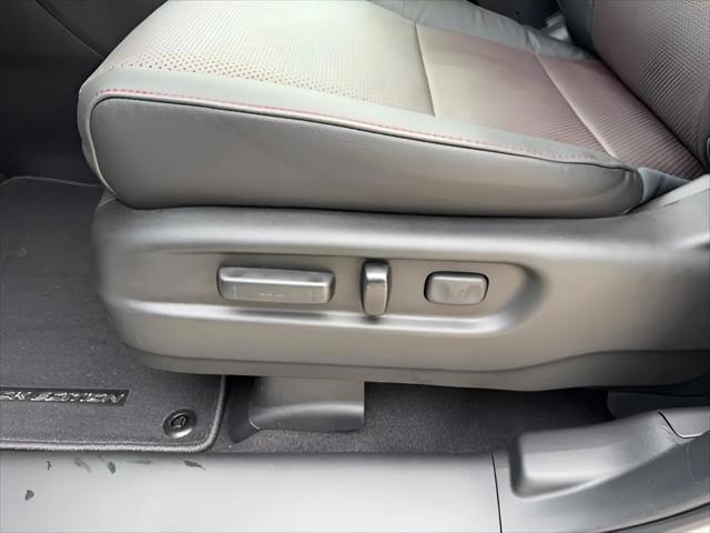 2026 Honda Ridgeline Black Edition Two-Tone