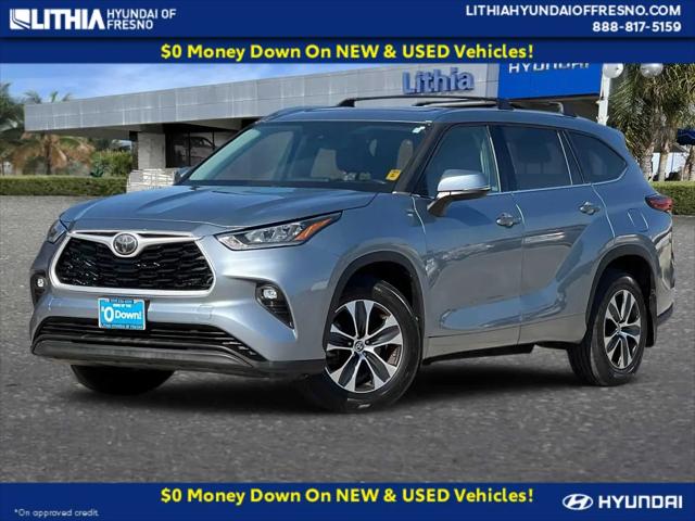 2020 Toyota Highlander XLE for sale in Fresno, CA