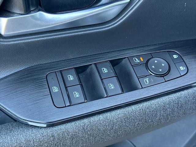 2025 Nissan Kicks SV FWD