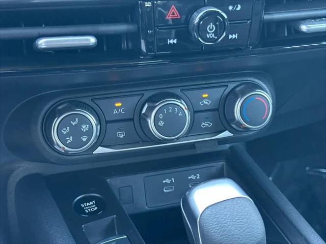 2025 Nissan Kicks SV FWD