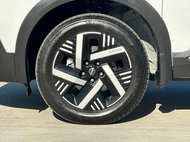 2025 Nissan Kicks SV FWD