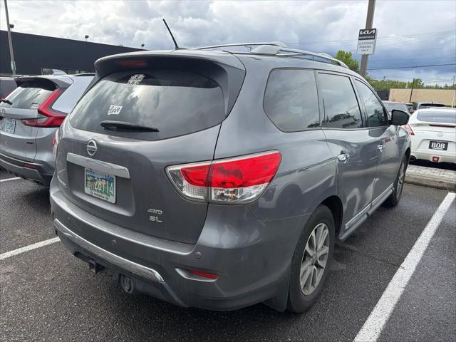 2016 Nissan Pathfinder SL