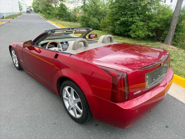 2004 Cadillac XLR Standard