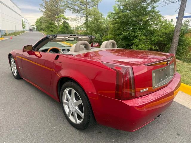 2004 Cadillac XLR Standard