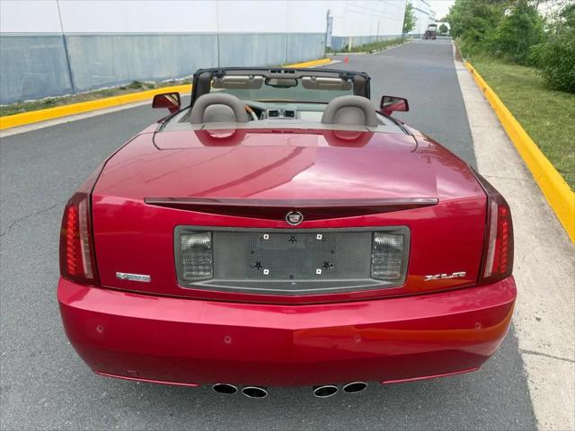 2004 Cadillac XLR Standard
