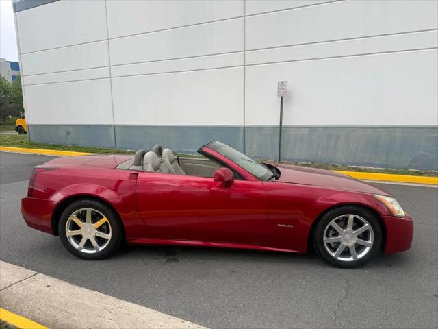 2004 Cadillac XLR Standard
