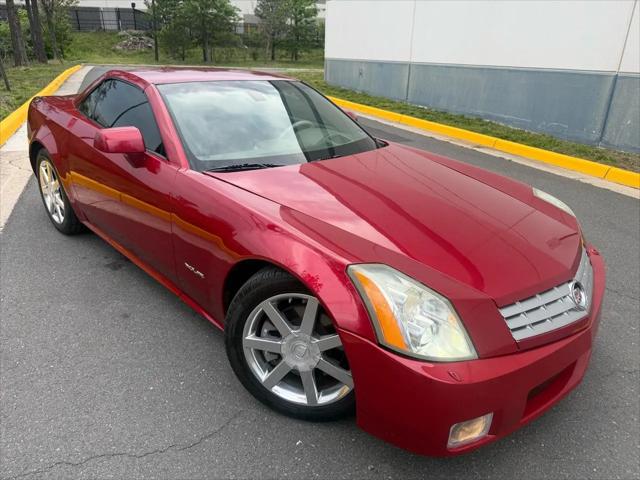 2004 Cadillac XLR Standard