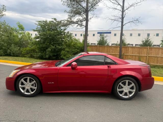 2004 Cadillac XLR Standard