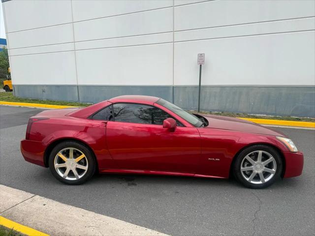 2004 Cadillac XLR Standard
