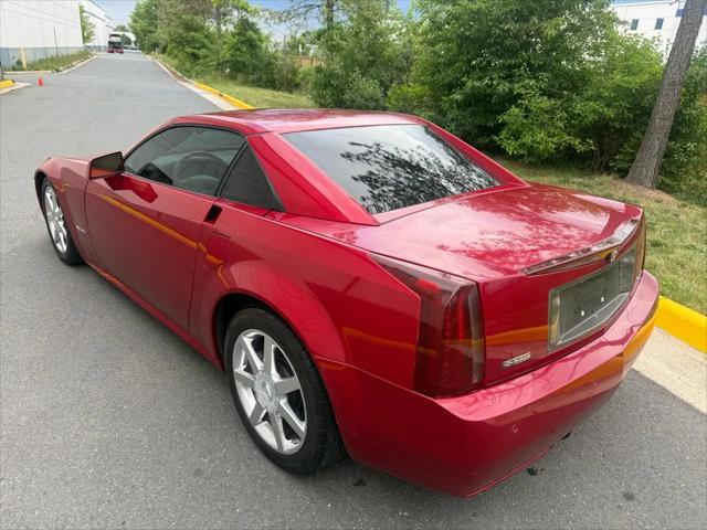 2004 Cadillac XLR Standard