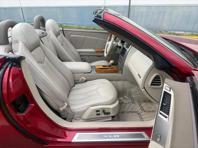 2004 Cadillac XLR Standard