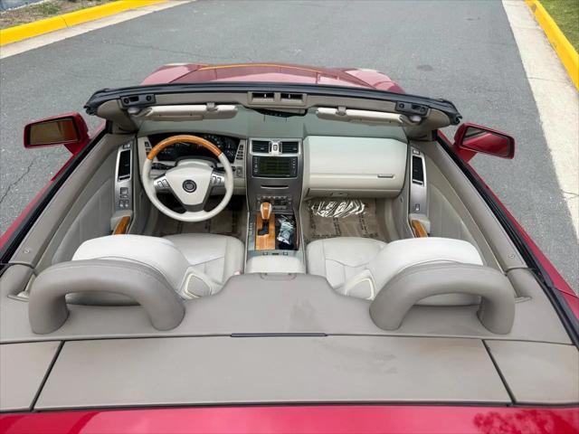2004 Cadillac XLR Standard
