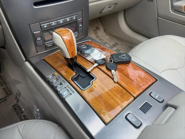 2004 Cadillac XLR Standard