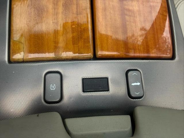 2004 Cadillac XLR Standard