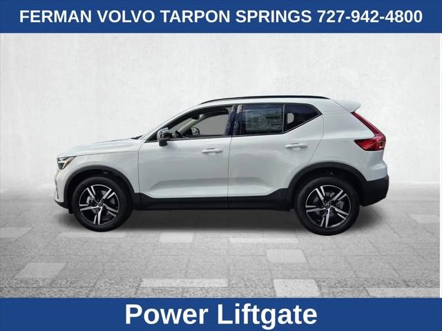 2026 Volvo XC40 Core, B5 AWD Gas (mild hybrid), Dark