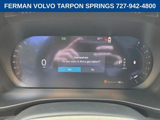 2026 Volvo XC40 Core, B5 AWD Gas (mild hybrid), Dark