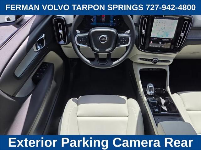2026 Volvo XC40 Plus, B5 AWD Gas (mild hybrid), Dark